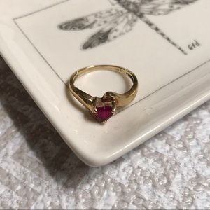 Vintage Gold Heart Ruby Ring